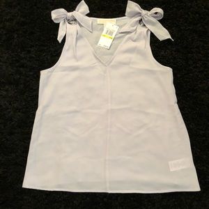 🛍Michael Kors Lavendermist V-Neck Woman’s Blouse